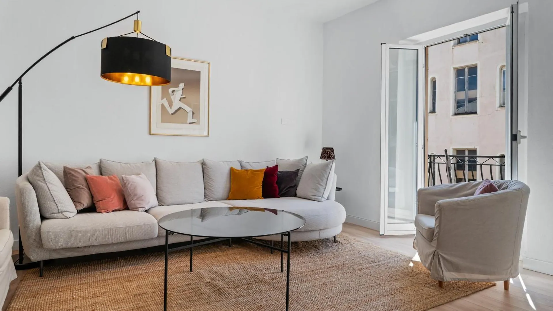 Le Botta, Spacieux Appartement Famillial, Centre Ville De Menton, Jardins Bioves, A 5 Minutes De La Mer Apartment Menton