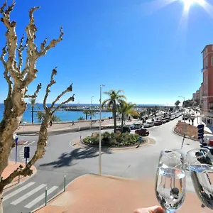 Apartment # Monaco - F1 Gp - 4 Persons - Sea View - New - Parking - Clim - Premium - And Sun, Menton
