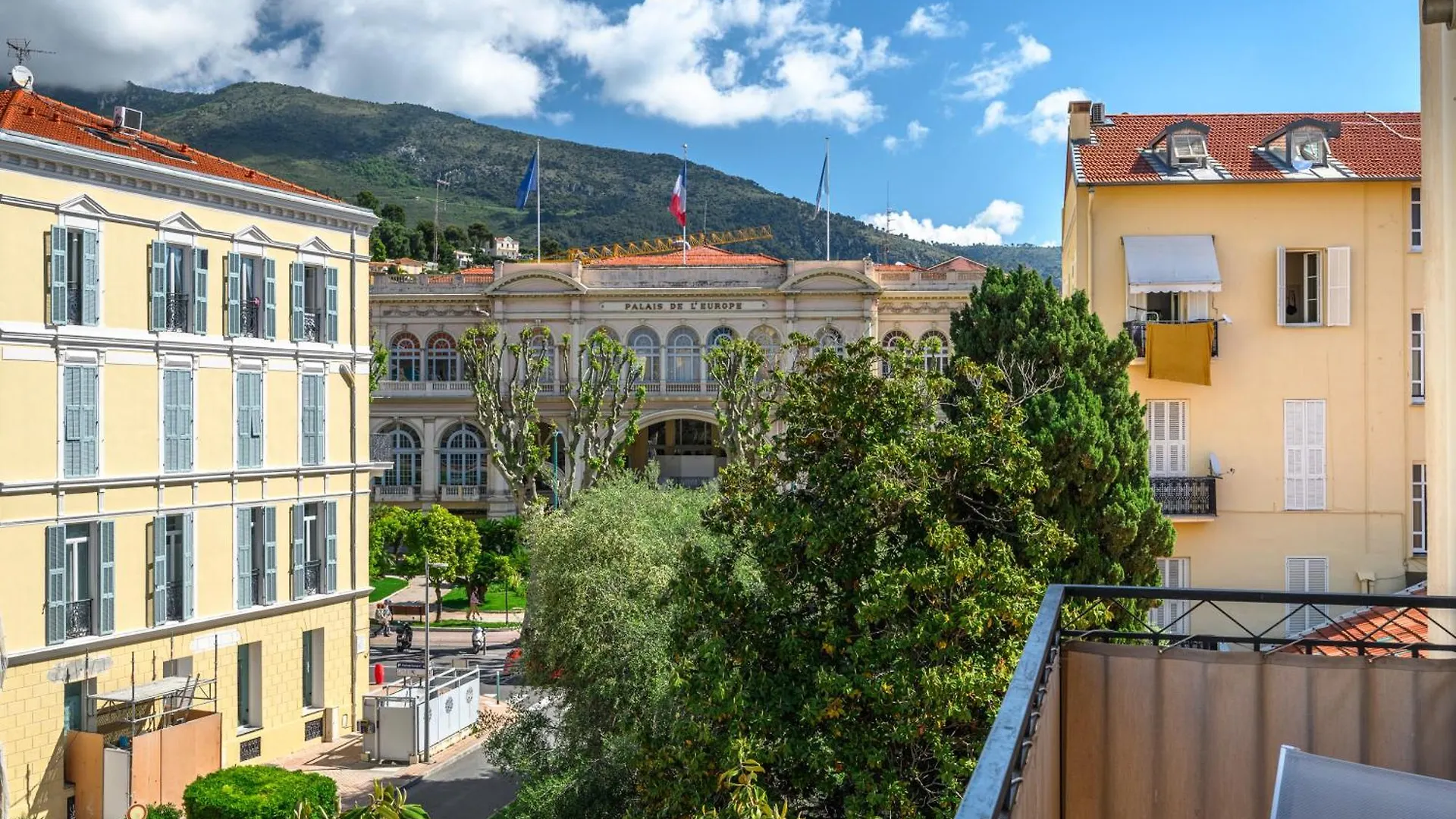 Le Botta, Spacieux Appartement Famillial, Centre Ville De Menton, Jardins Bioves, A 5 Minutes De La Mer 0*, Menton France