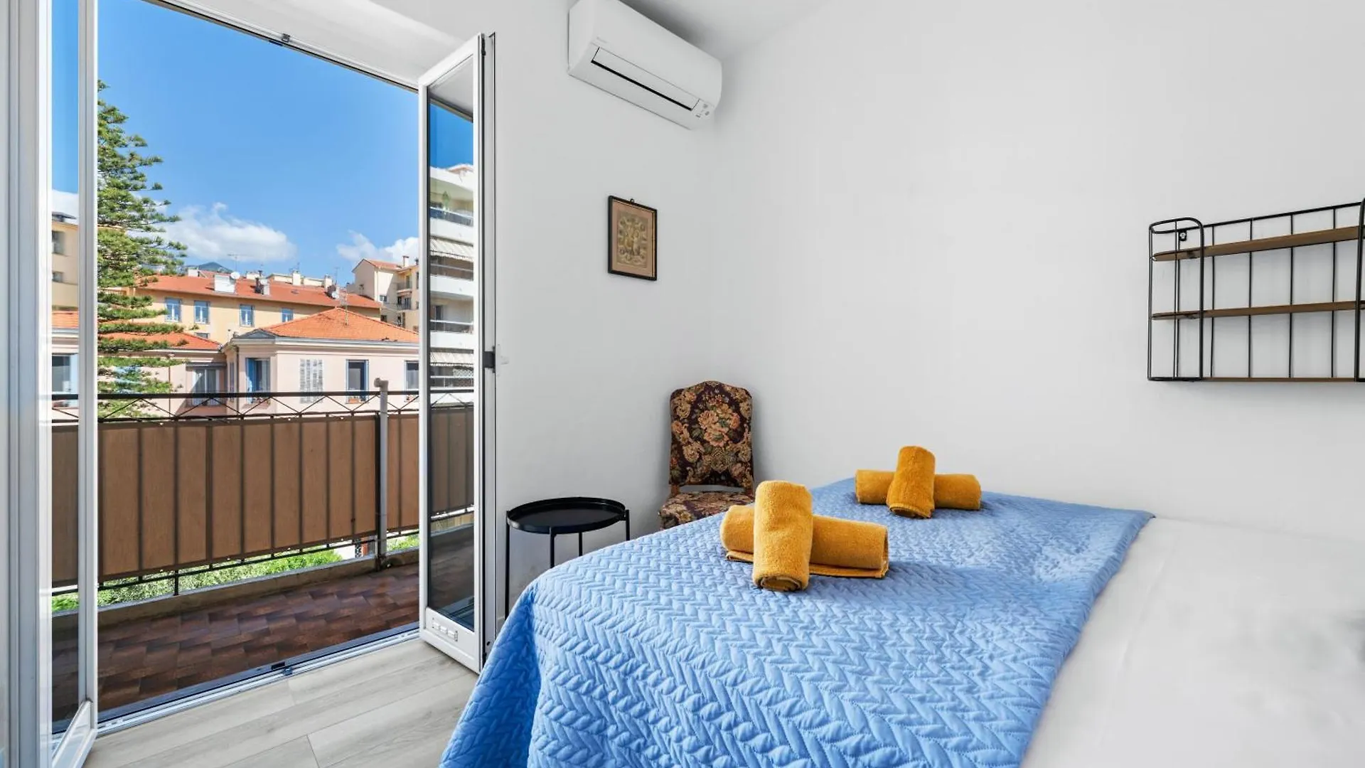 Le Botta, Spacieux Appartement Famillial, Centre Ville De Menton, Jardins Bioves, A 5 Minutes De La Mer 0*, Menton