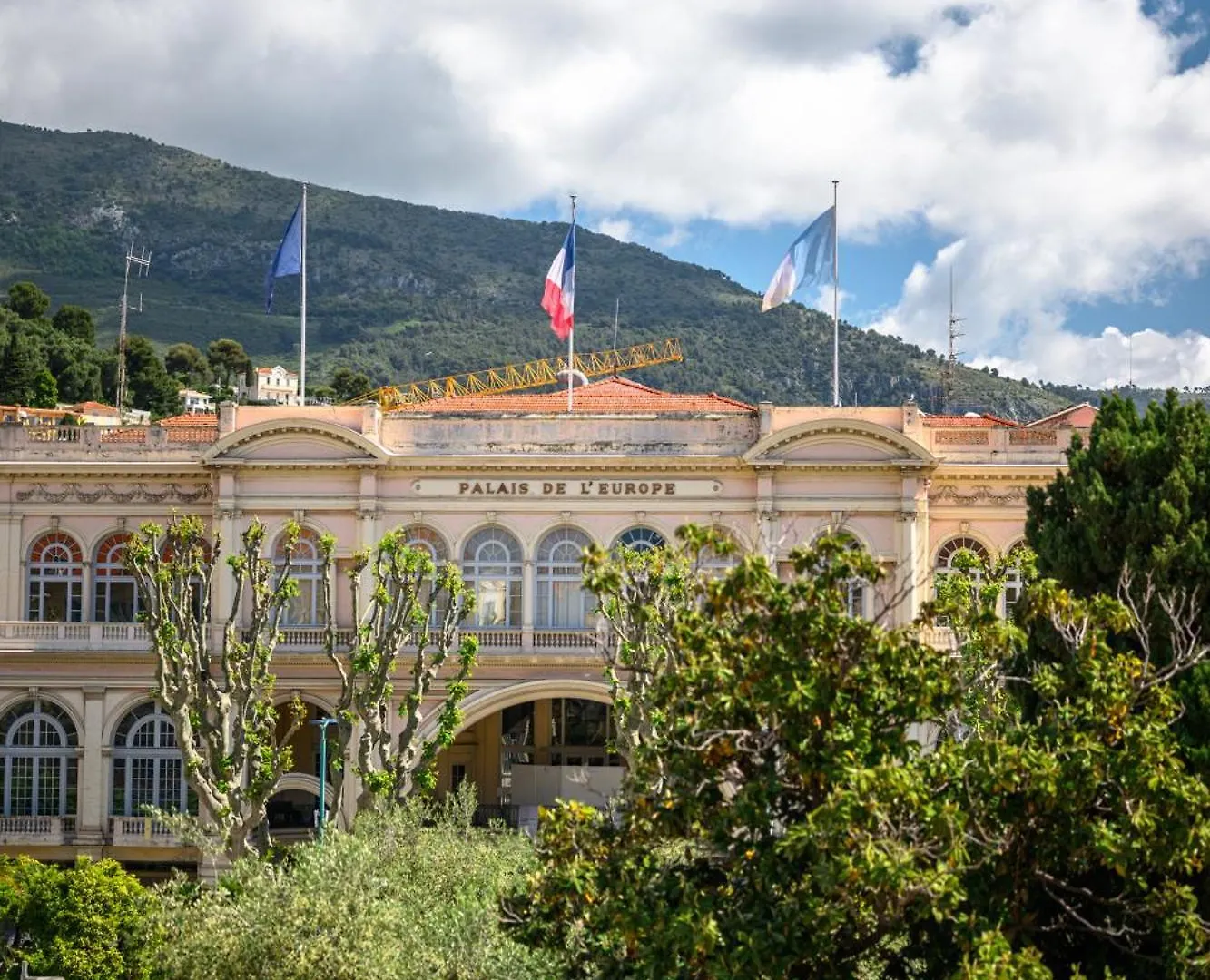 Le Botta, Spacieux Appartement Famillial, Centre Ville De Menton, Jardins Bioves, A 5 Minutes De La Mer